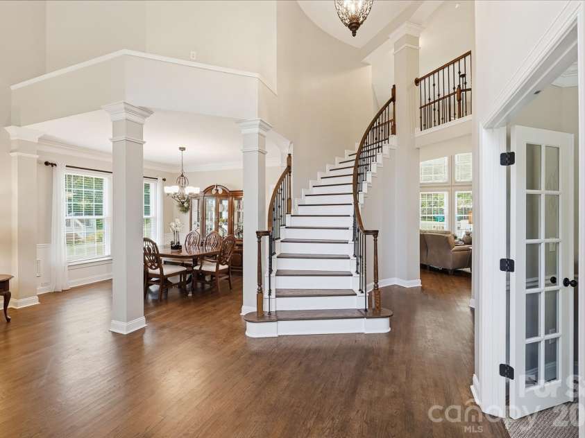 3518 Abbey Hill Lane, Charlotte, NC 28210.  MLS# CAR4412910, YatesRealty ID 47074. 