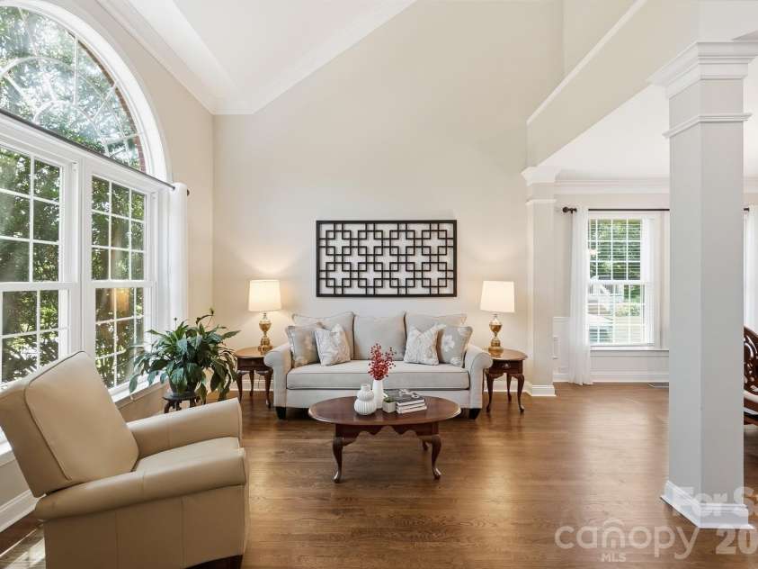 3518 Abbey Hill Lane, Charlotte, NC 28210.  MLS# CAR4412910, YatesRealty ID 47074. 