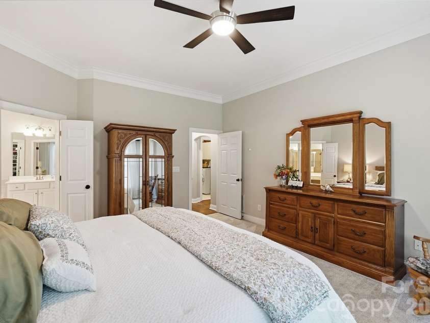 3518 Abbey Hill Lane, Charlotte, NC 28210.  MLS# CAR4412910, YatesRealty ID 47074. 