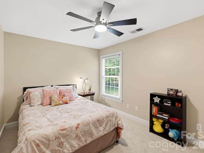 3518 Abbey Hill Lane, Charlotte, NC 28210.  MLS# CAR4412910, YatesRealty ID 47074. 