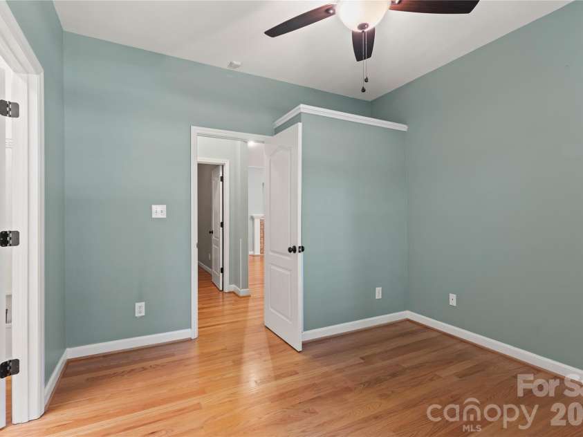 2017 Cameron Heights Circle, Denver, NC 28037.  MLS# CAR4410904, YatesRealty ID 47075. 