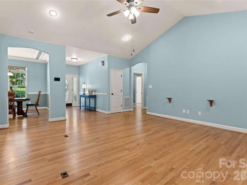 2017 Cameron Heights Circle, Denver, NC 28037.  MLS# CAR4410904, YatesRealty ID 47075. Arched openings throughout.  Handy floor outlets and recessed lighting too!