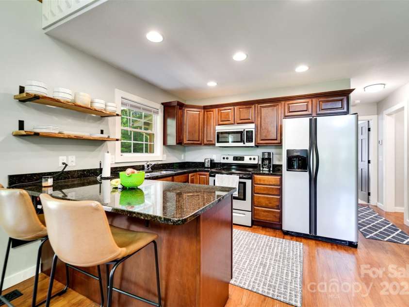 179 Twin Oaks Estates, Sylva, NC 28779.  MLS# CAR4303118, YatesRealty ID 47077. 