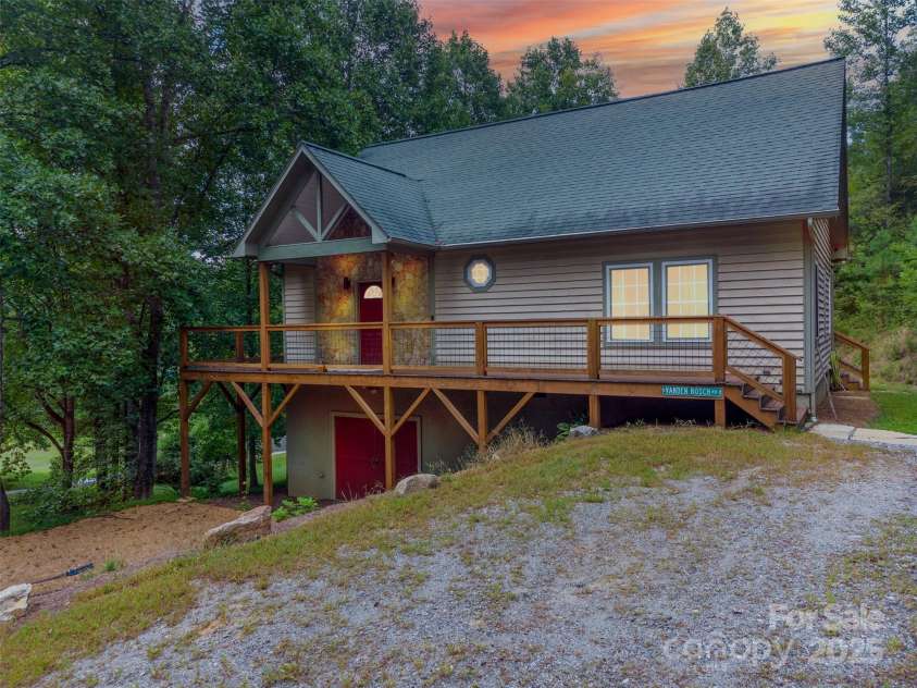 179 Twin Oaks Estates, Sylva, NC 28779.  MLS# CAR4303118, YatesRealty ID 47077. 