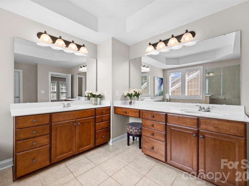 2209 Trading Ford Drive, Waxhaw, NC 28173.  MLS# CAR4413447, YatesRealty ID 47077. Primary ensuite bathroom