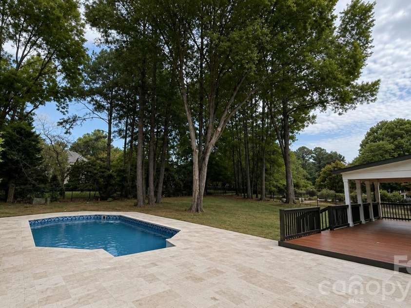 5138 Rotherfield Court, Charlotte, NC 28277.  MLS# CAR4412248, YatesRealty ID 47079. Pool / Backyard