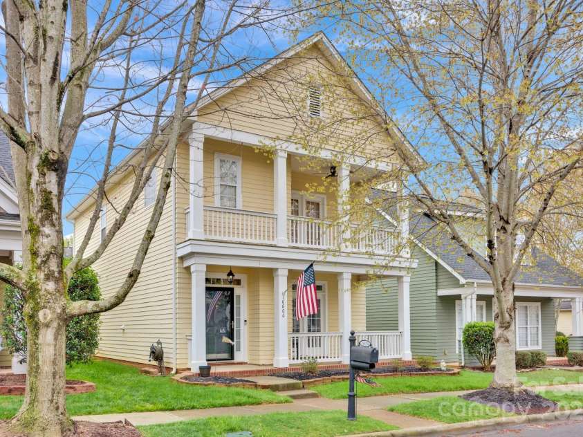 16606 Spruell Street, Huntersville, NC 28078.  MLS# CAR4239220, YatesRealty ID 4708. 