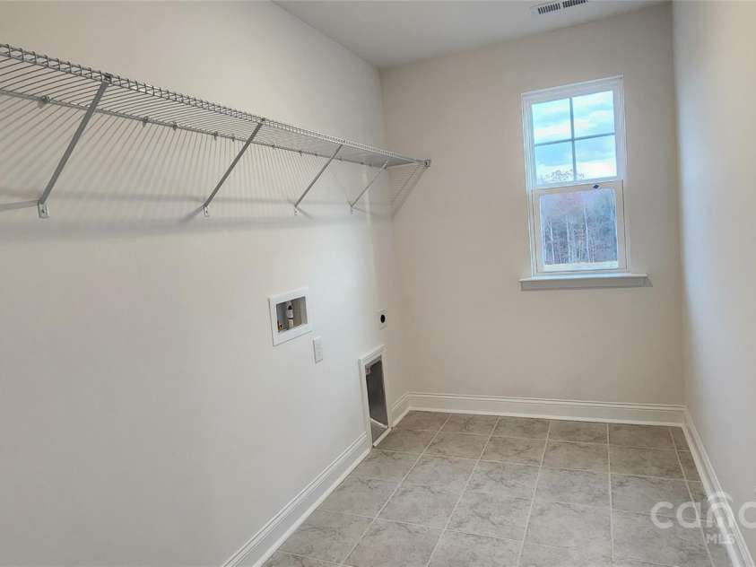 734 Sirius Lane, York, SC 29745.  MLS# CAR4320309, YatesRealty ID 4708. Laundry room