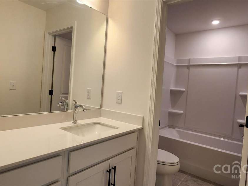 734 Sirius Lane, York, SC 29745.  MLS# CAR4320309, YatesRealty ID 4708. Secondary bathroom upstairs