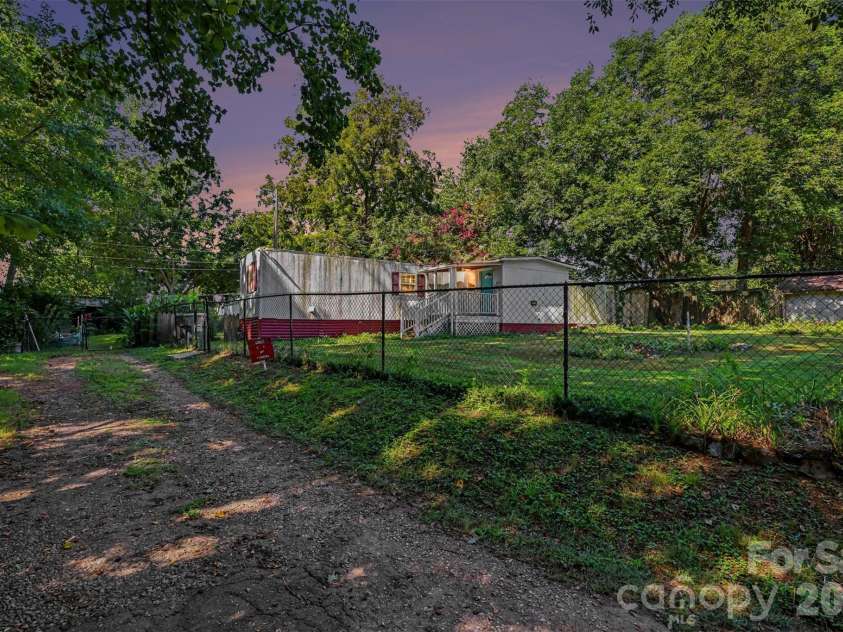 249 CHERRY Street, Rock Hill, SC 29730.  MLS# CAR4414440, YatesRealty ID 47080. 249 CHERRY ST