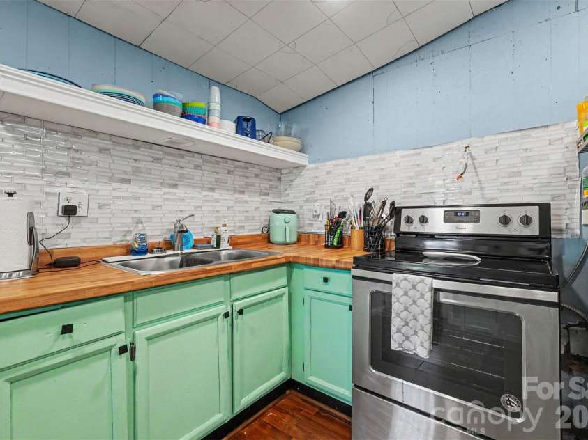 249 CHERRY Street, Rock Hill, SC 29730.  MLS# CAR4414440, YatesRealty ID 47080. 