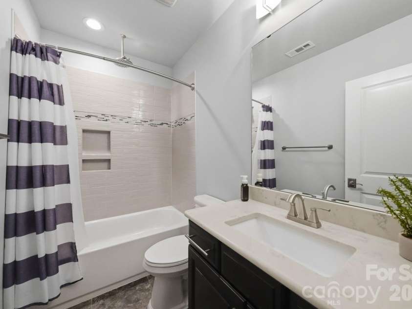 120 Eagles Landing Drive, Mooresville, NC 28117.  MLS# CAR4416069, YatesRealty ID 47082. 