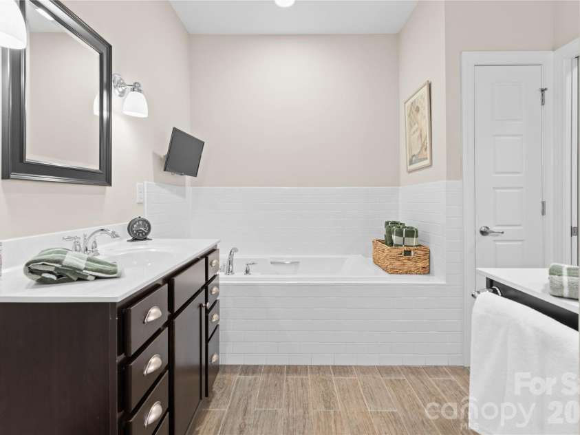 12701 Meetinghouse Drive, Cornelius, NC 28031.  MLS# CAR4415803, YatesRealty ID 47083. 