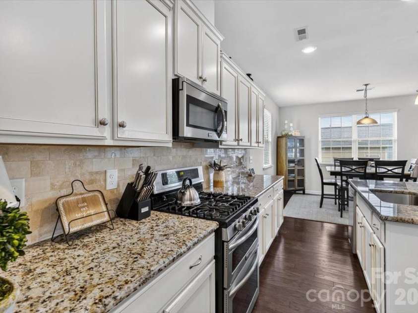 1052 Delridge Street, Waxhaw, NC 28173.  MLS# CAR4415172, YatesRealty ID 47084. 
