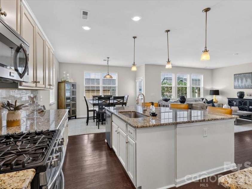 1052 Delridge Street, Waxhaw, NC 28173.  MLS# CAR4415172, YatesRealty ID 47084. 