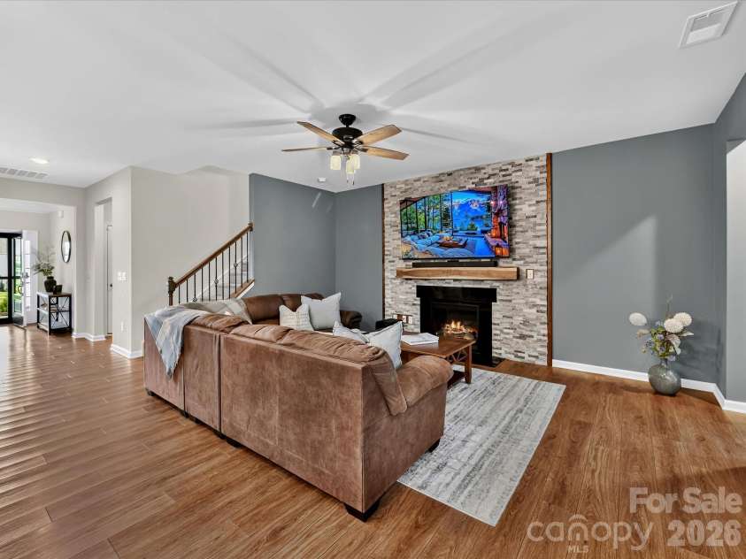 209 Kennerly Center Drive, Mooresville, NC 28115.  MLS# CAR4415133, YatesRealty ID 47085. 