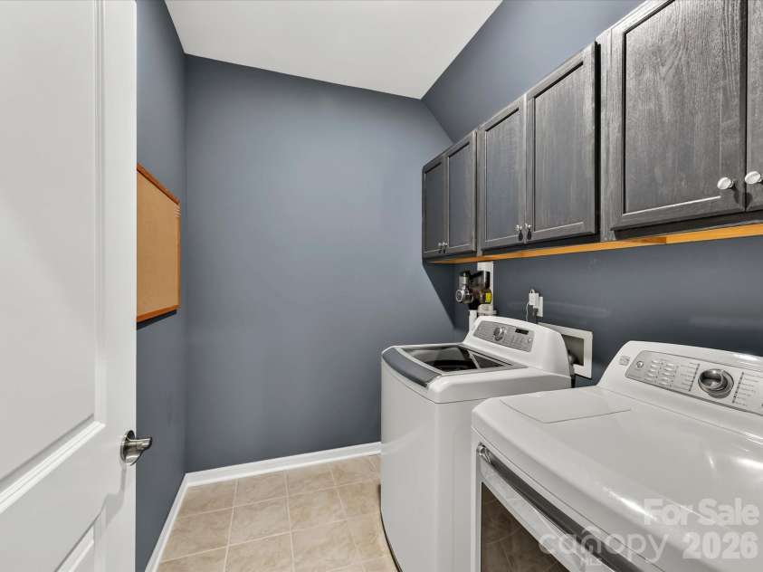 209 Kennerly Center Drive, Mooresville, NC 28115.  MLS# CAR4415133, YatesRealty ID 47085. 