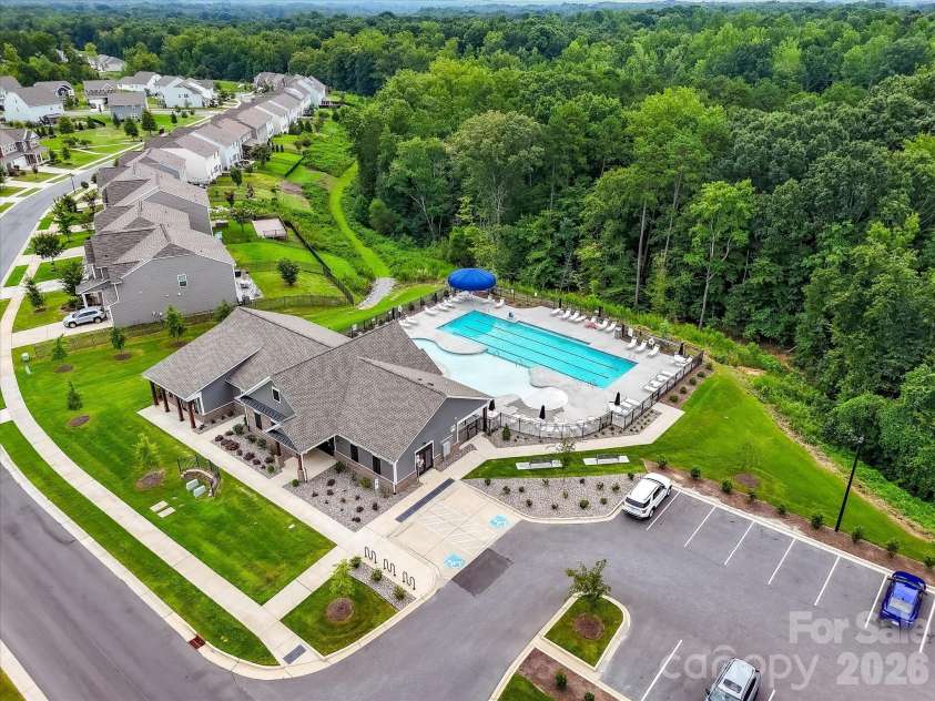 209 Kennerly Center Drive, Mooresville, NC 28115.  MLS# CAR4415133, YatesRealty ID 47085. 