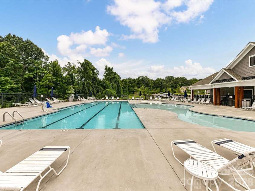209 Kennerly Center Drive, Mooresville, NC 28115.  MLS# CAR4415133, YatesRealty ID 47085. 