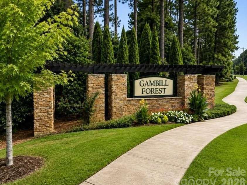 209 Kennerly Center Drive, Mooresville, NC 28115.  MLS# CAR4415133, YatesRealty ID 47085. 