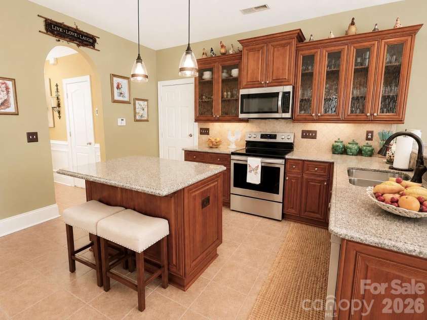13829 Cedar Pond Circle, Huntersville, NC 28078.  MLS# CAR4415266, YatesRealty ID 47086. 