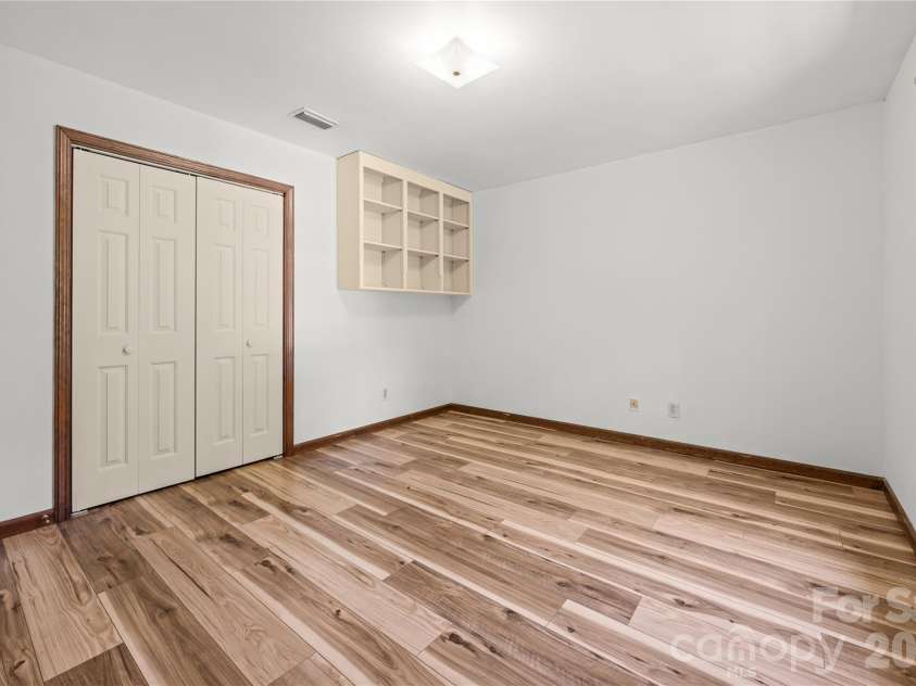 8800 Glencroft Road, Charlotte, NC 28227.  MLS# CAR4416112, YatesRealty ID 47087. Second bedroom