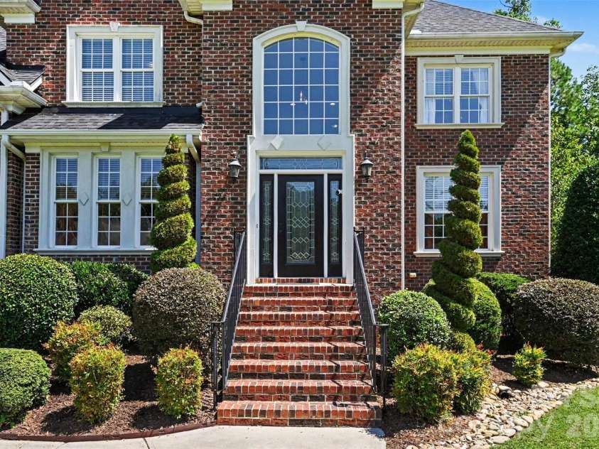 2858 Scarborough Court, Gastonia, NC 28054.  MLS# CAR4384743, YatesRealty ID 47089. 