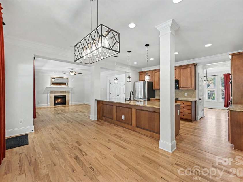 2858 Scarborough Court, Gastonia, NC 28054.  MLS# CAR4384743, YatesRealty ID 47089. Eat-in Kitchen