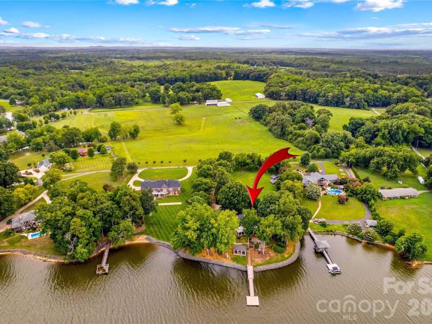 810 Fox Hollow Lane, Salisbury, NC 28146.  MLS# CAR4396610, YatesRealty ID 47090. 