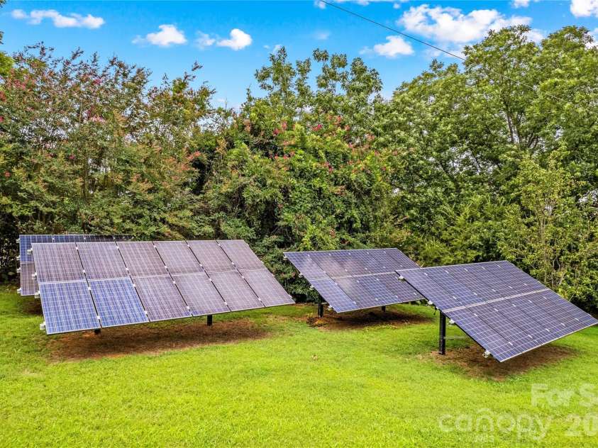810 Fox Hollow Lane, Salisbury, NC 28146.  MLS# CAR4396610, YatesRealty ID 47090. 