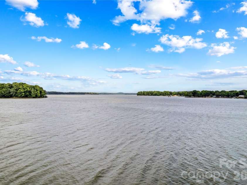 810 Fox Hollow Lane, Salisbury, NC 28146.  MLS# CAR4396610, YatesRealty ID 47090. 