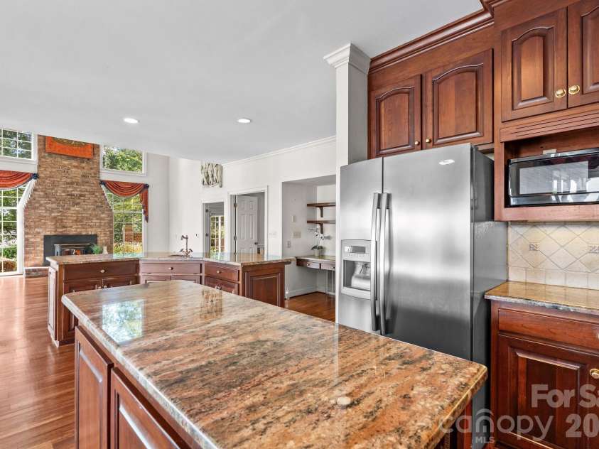 810 Fox Hollow Lane, Salisbury, NC 28146.  MLS# CAR4396610, YatesRealty ID 47090. 
