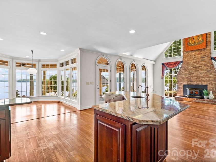 810 Fox Hollow Lane, Salisbury, NC 28146.  MLS# CAR4396610, YatesRealty ID 47090. 