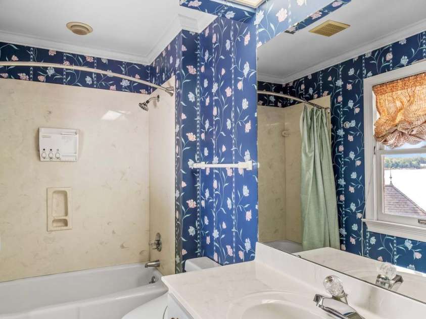 810 Fox Hollow Lane, Salisbury, NC 28146.  MLS# CAR4396610, YatesRealty ID 47090. 