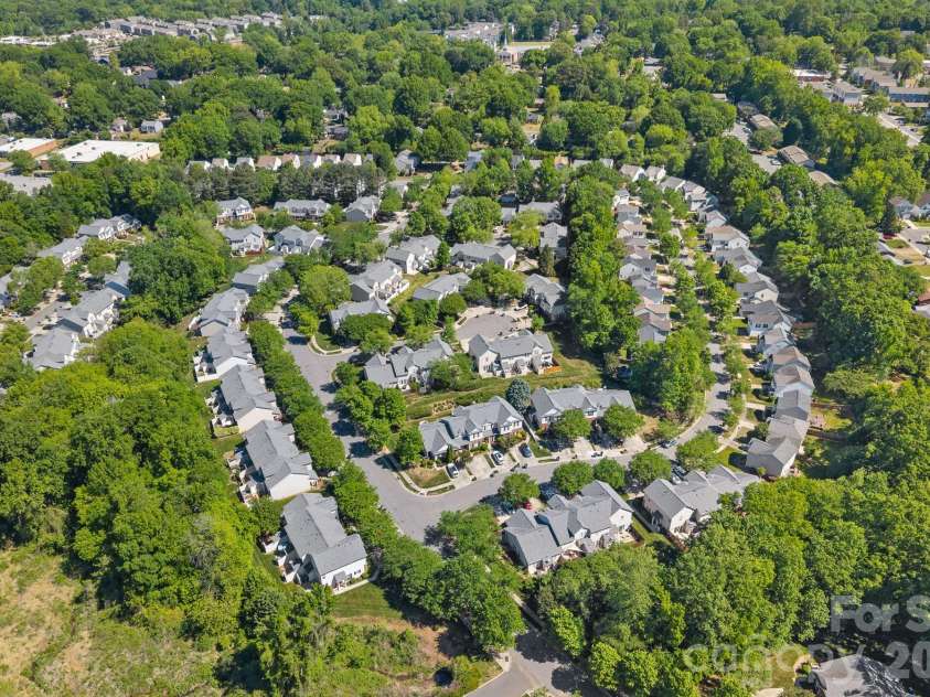 1524 Anthem Court, Charlotte, NC 28205.  MLS# CAR4371539, YatesRealty ID 47091. 