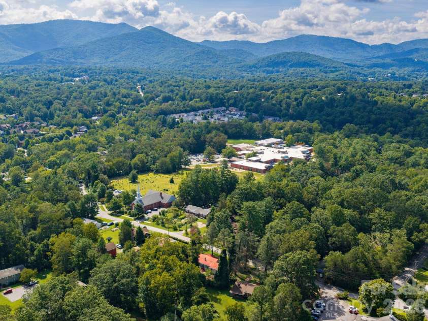 304 Old Haw Creek Road, Asheville, NC 28805.  MLS# CAR4406556, YatesRealty ID 47093. 