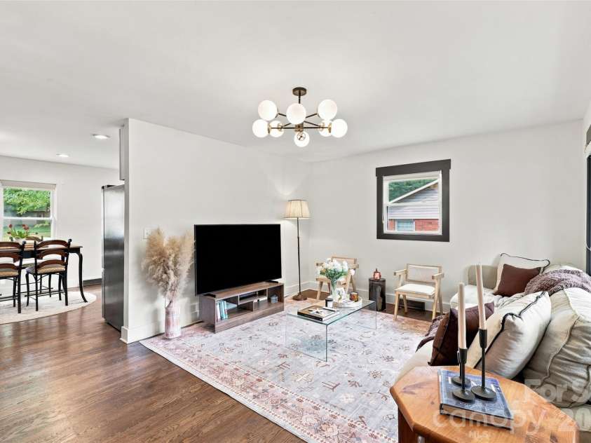 1700 Brookdale Avenue, Charlotte, NC 28210.  MLS# CAR4408636, YatesRealty ID 47094. 