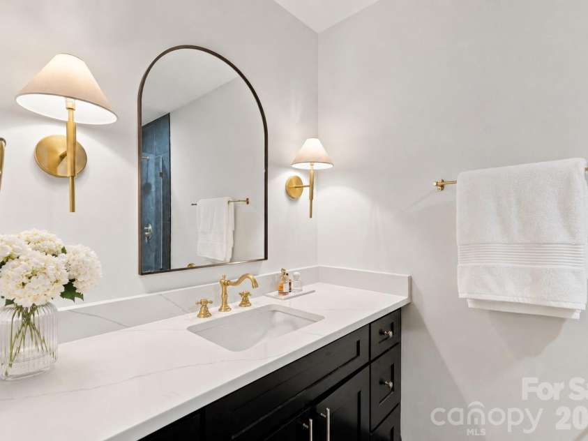 1700 Brookdale Avenue, Charlotte, NC 28210.  MLS# CAR4408636, YatesRealty ID 47094. 