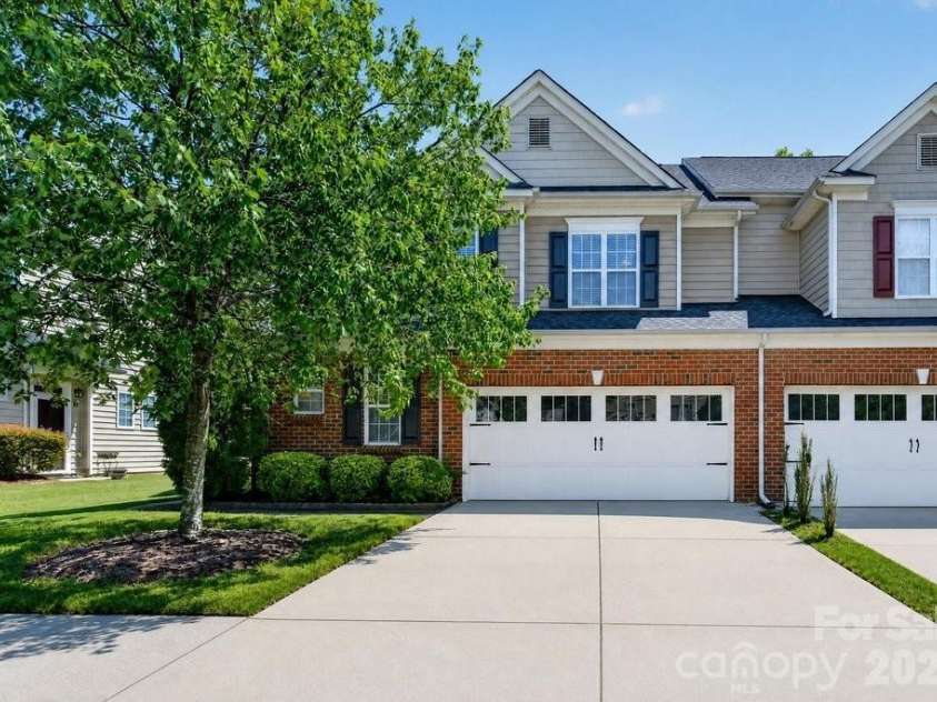 12036 Red Rust Lane, Charlotte, NC 28277.  MLS# CAR4400007, YatesRealty ID 47095. 