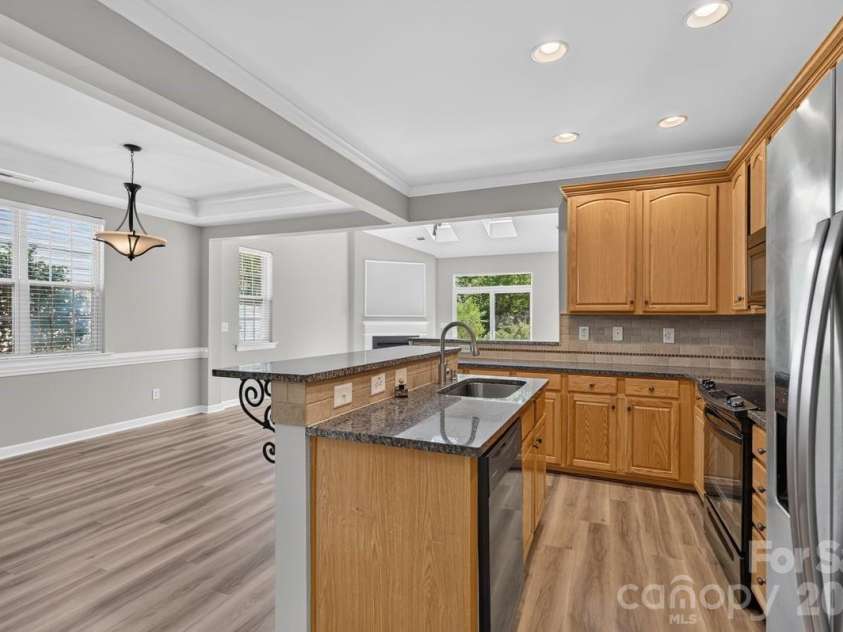 12036 Red Rust Lane, Charlotte, NC 28277.  MLS# CAR4400007, YatesRealty ID 47095. 