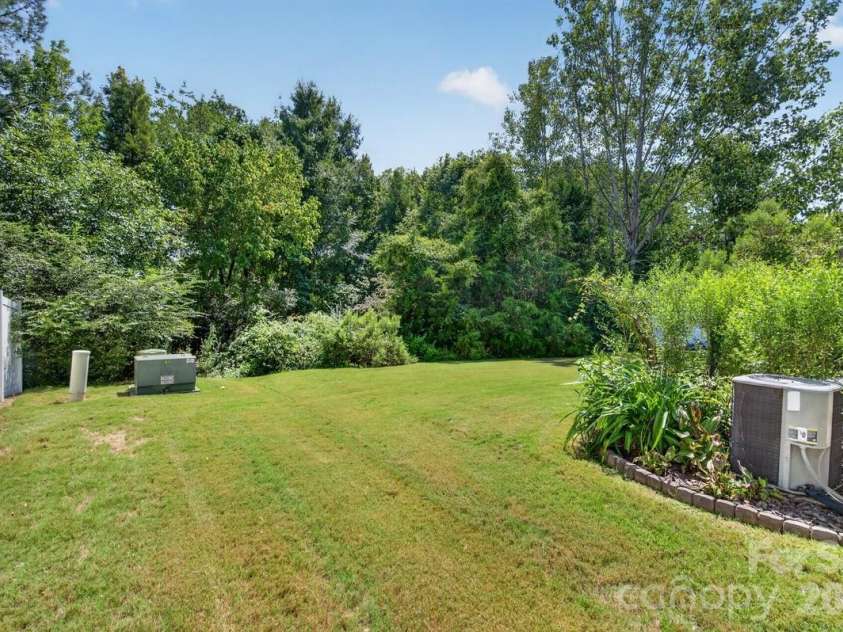 12036 Red Rust Lane, Charlotte, NC 28277.  MLS# CAR4400007, YatesRealty ID 47095. 