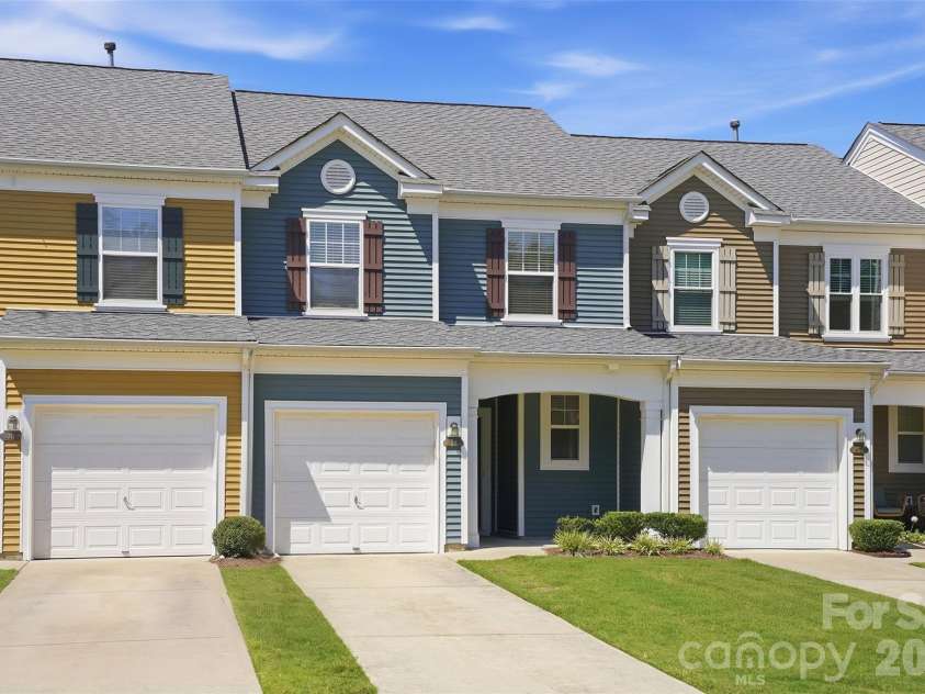 217 River Clay Road, Fort Mill, SC 29708.  MLS# CAR4415592, YatesRealty ID 47096. Front of townhome