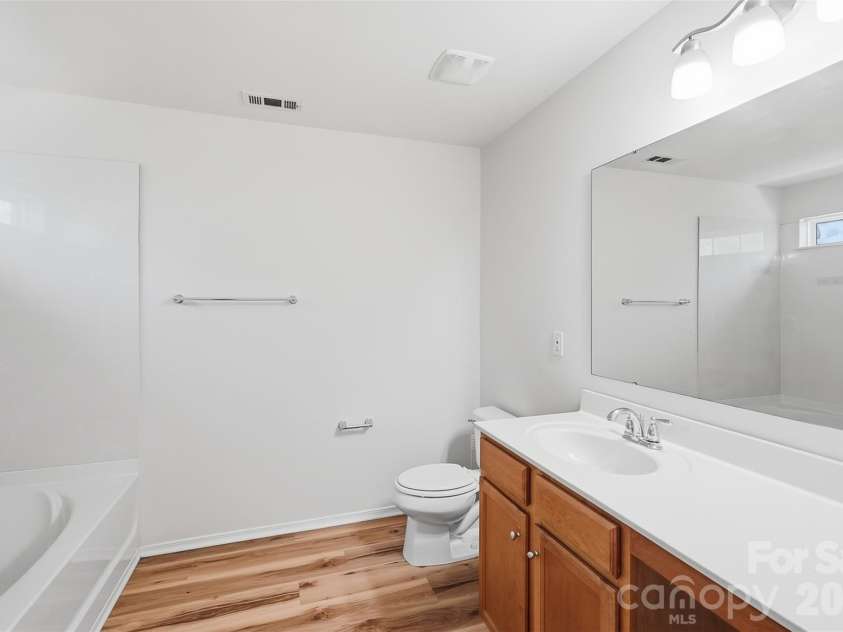 217 River Clay Road, Fort Mill, SC 29708.  MLS# CAR4415592, YatesRealty ID 47096. Primary suite bath