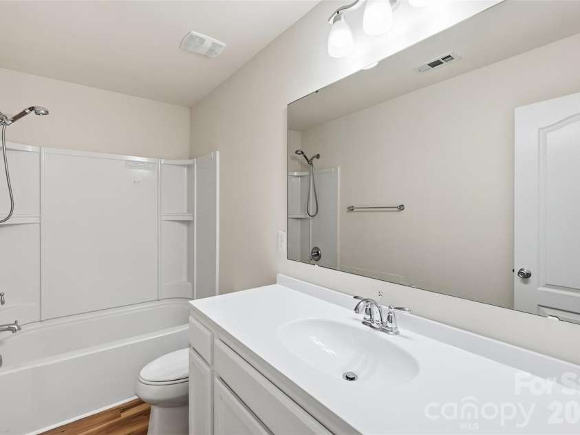 217 River Clay Road, Fort Mill, SC 29708.  MLS# CAR4415592, YatesRealty ID 47096. Upstairs full bath 2