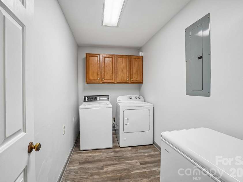 158 Mallard Drive, Columbus, NC 28722.  MLS# CAR4413493, YatesRealty ID 47097. 