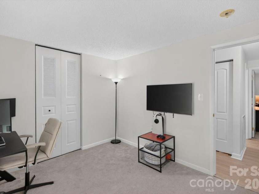 1623 Van Dyke Drive, Charlotte, NC 28213.  MLS# CAR4416786, YatesRealty ID 47099. Bedroom #3