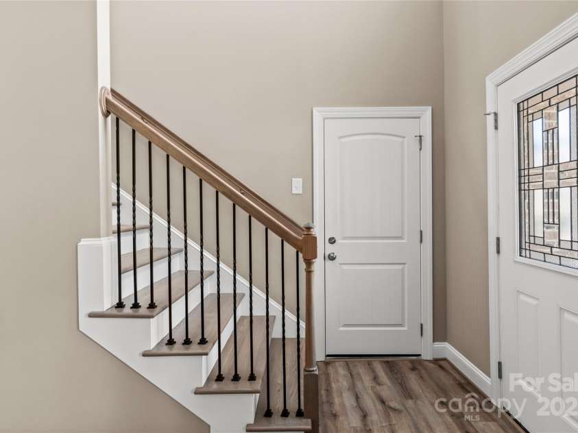 2858 Eland Drive, Winston Salem, NC 27127.  MLS# CAR4316163, YatesRealty ID 471. 