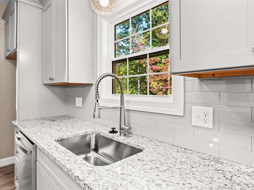 2858 Eland Drive, Winston Salem, NC 27127.  MLS# CAR4316163, YatesRealty ID 471. 