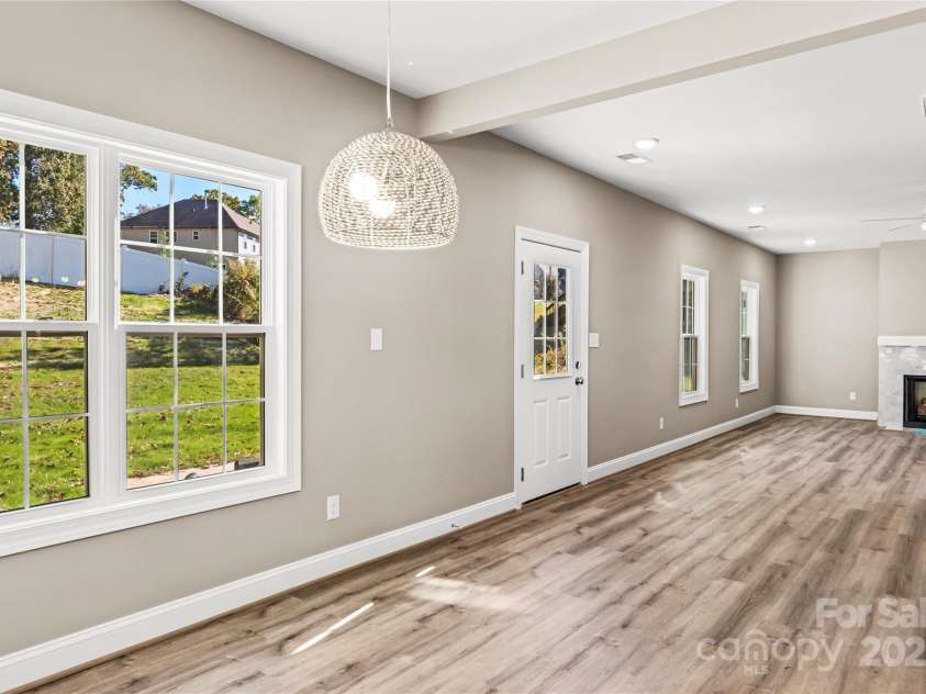 2858 Eland Drive, Winston Salem, NC 27127.  MLS# CAR4316163, YatesRealty ID 471. 