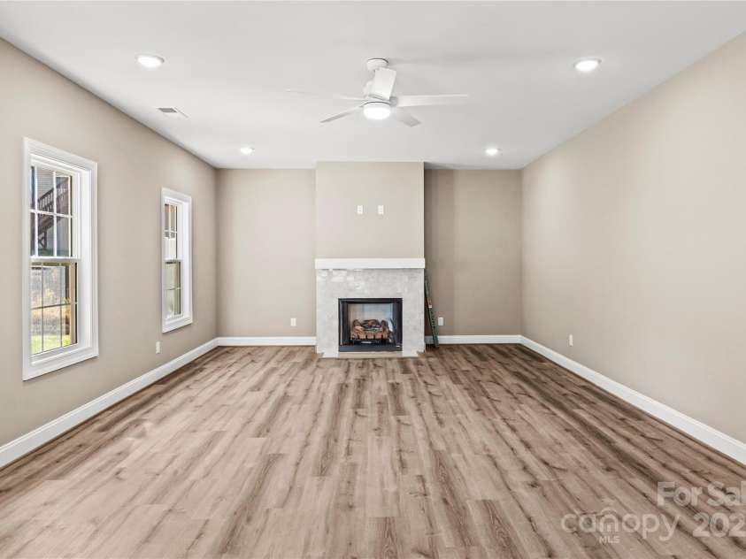 2858 Eland Drive, Winston Salem, NC 27127.  MLS# CAR4316163, YatesRealty ID 471. 